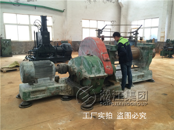 苏州热镀锌法兰橡胶接头，吴中区法兰橡胶接头，市政污水处理法兰橡胶接头